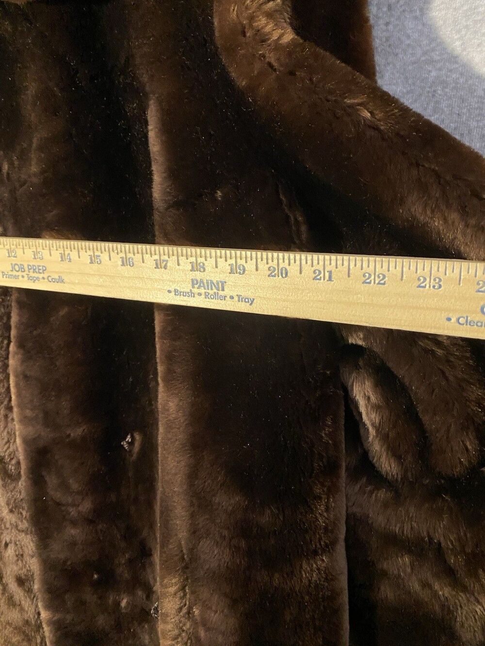 Vintage C.E. Carlson Co Spokane Dark Brown Fur Coat Mid-Century Plush - Picture 11 of 16